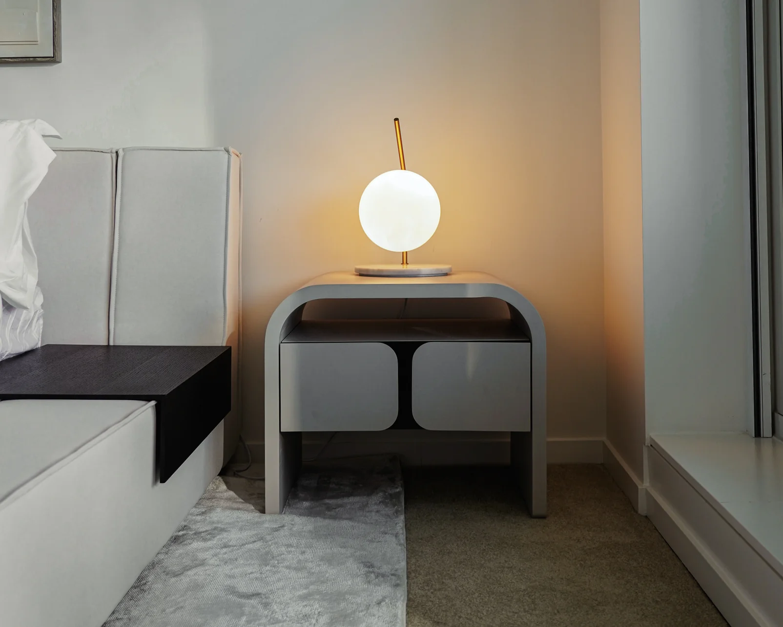 Iris Table Lamp - Low - Image 10
